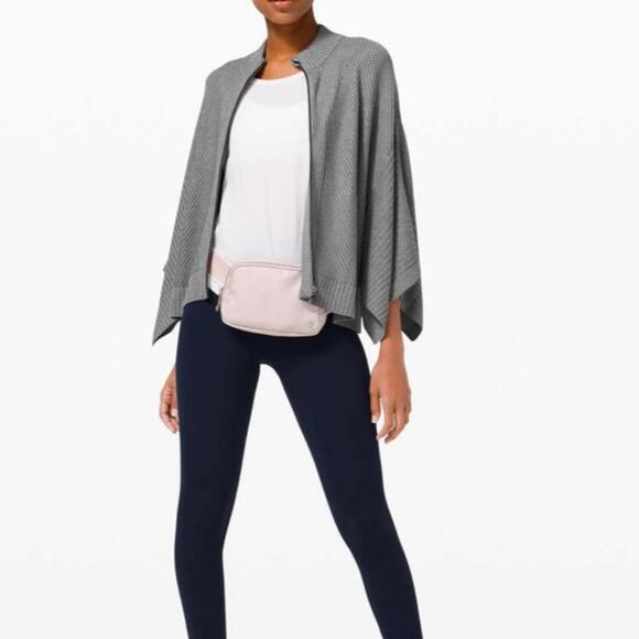 Gray Knit Zip-Up Poncho‎ Cape Women Lululemon softer still wrap M/L gray EUC - Picture 4 of 11